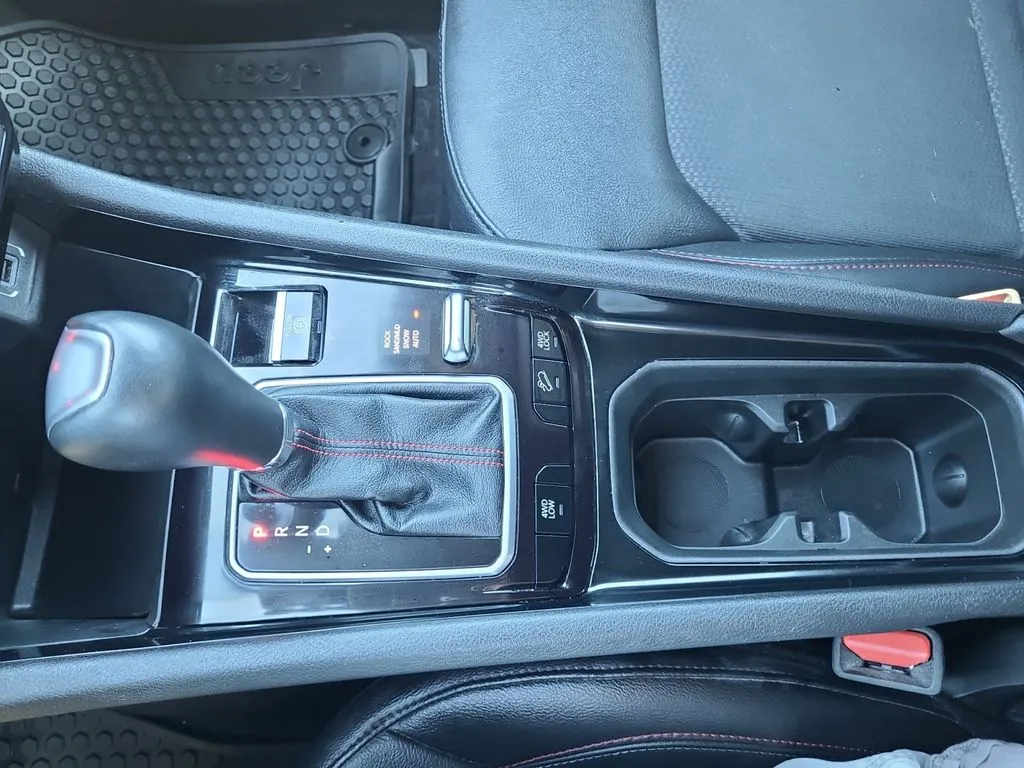 Jeep Compass photo 23