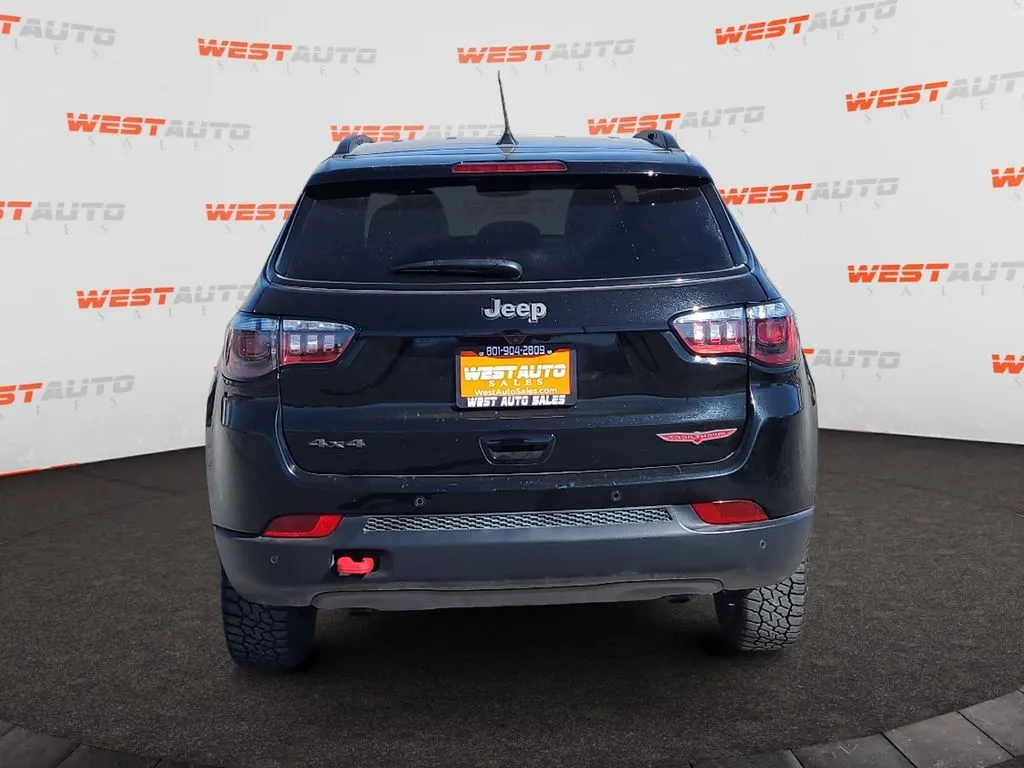Jeep Compass photo 4