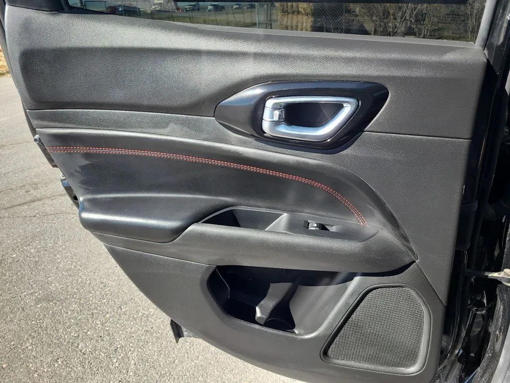 Jeep Compass photo 28