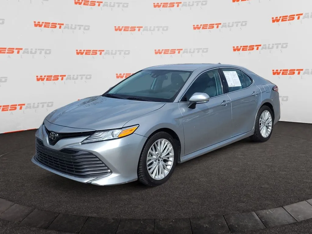 Silver 2019 Toyota Camry XLE for sale in Tooele, UT