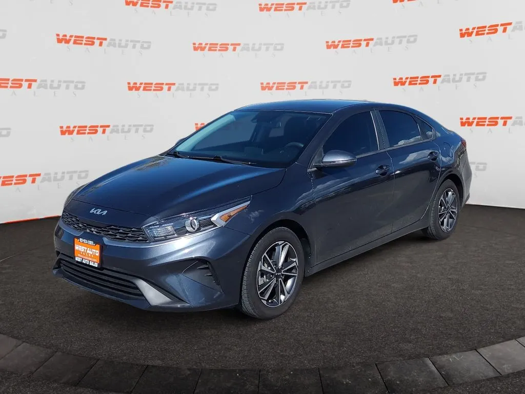 Gray 2022 Kia Forte LXS for sale in Tooele, UT