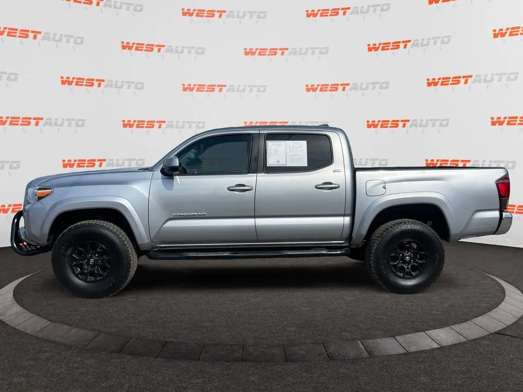 2019 Toyota Tacoma SR5 - Photo 2