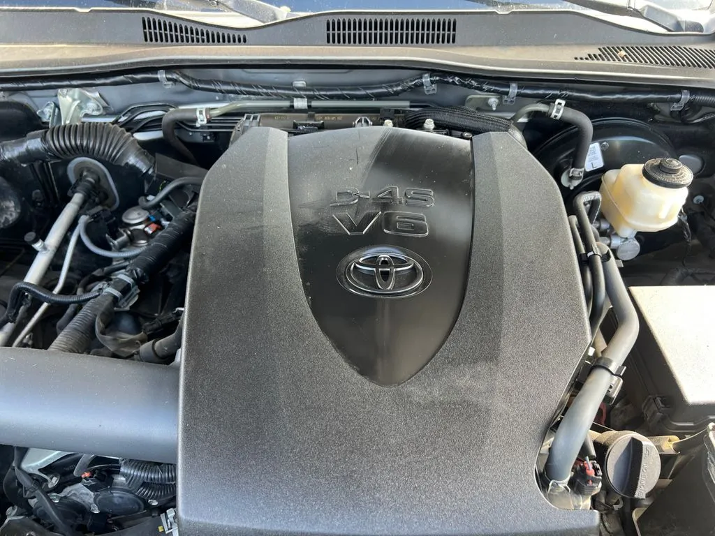 2019 Toyota Tacoma SR5 - Photo 38