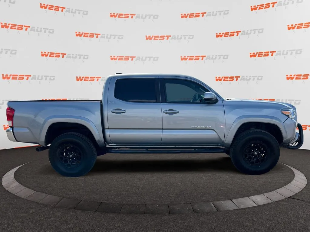 2019 Toyota Tacoma SR5 - Photo 6
