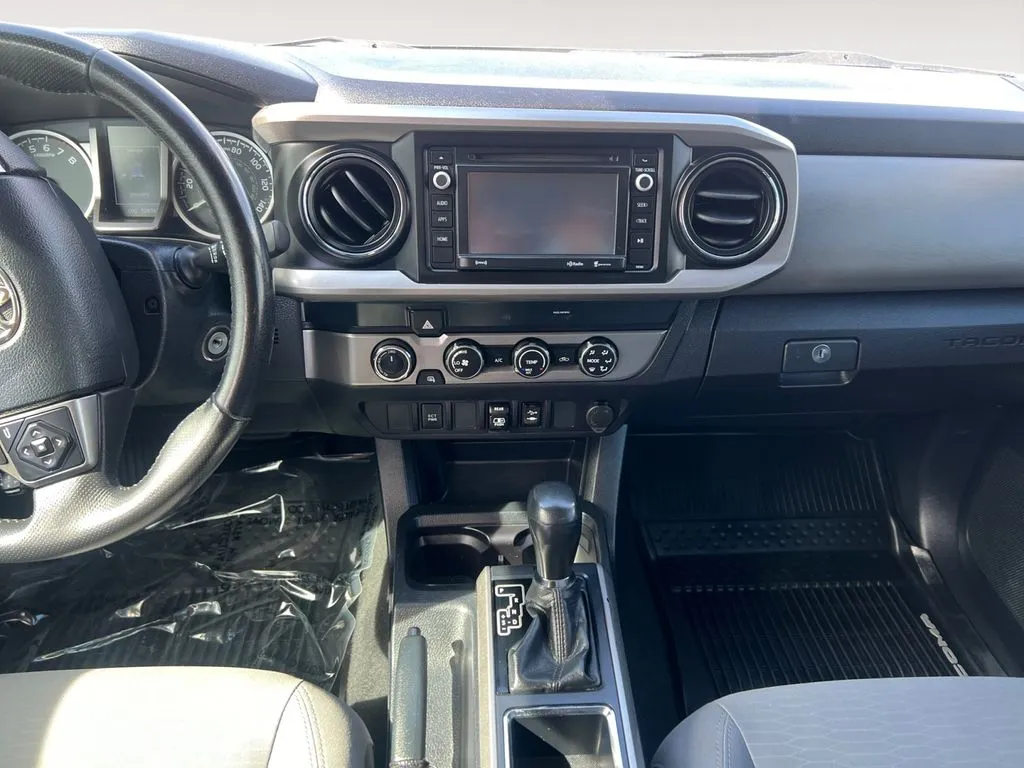 2019 Toyota Tacoma SR5 - Photo 11