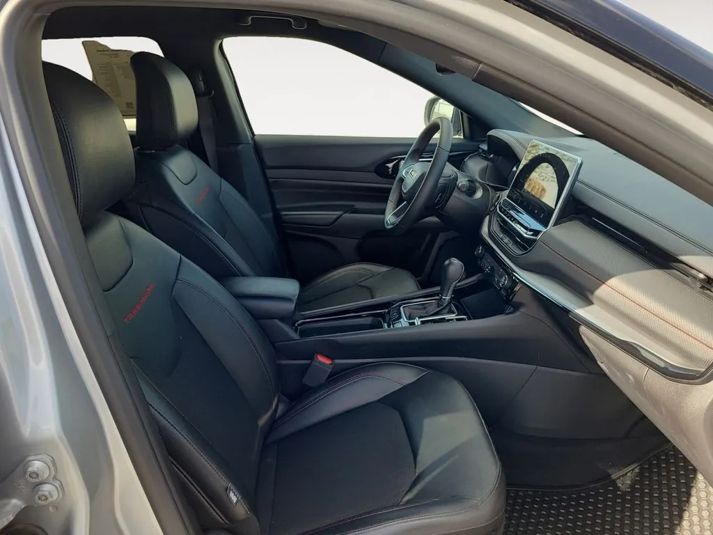 Jeep Compass photo 15