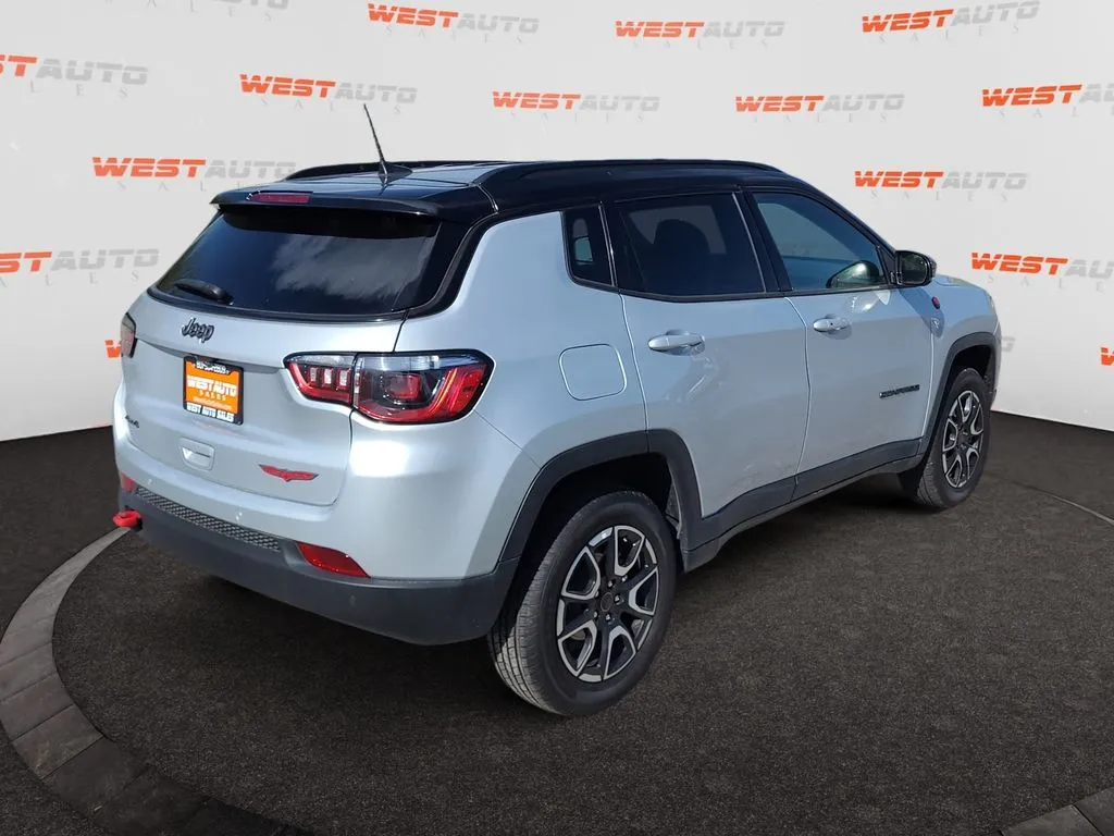 Jeep Compass photo 5
