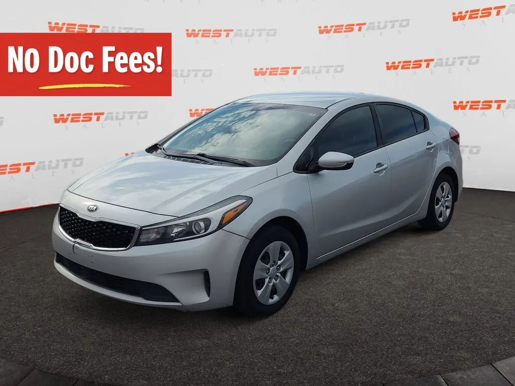 2017 Kia Forte LX AT's photo