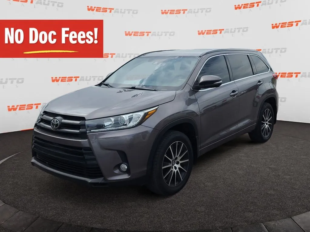Gray 2018 Toyota Highlander SE for sale in Tooele, UT