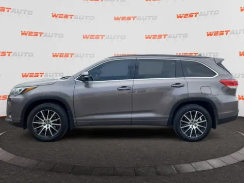 Photos of 2018 Toyota Highlander SE for sale in Tooele, UT at West Auto Sales - Tooele