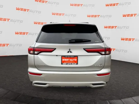 More photos of 2023 Mitsubishi Outlander PHEV SE at West Auto Sales - Tooele, UT