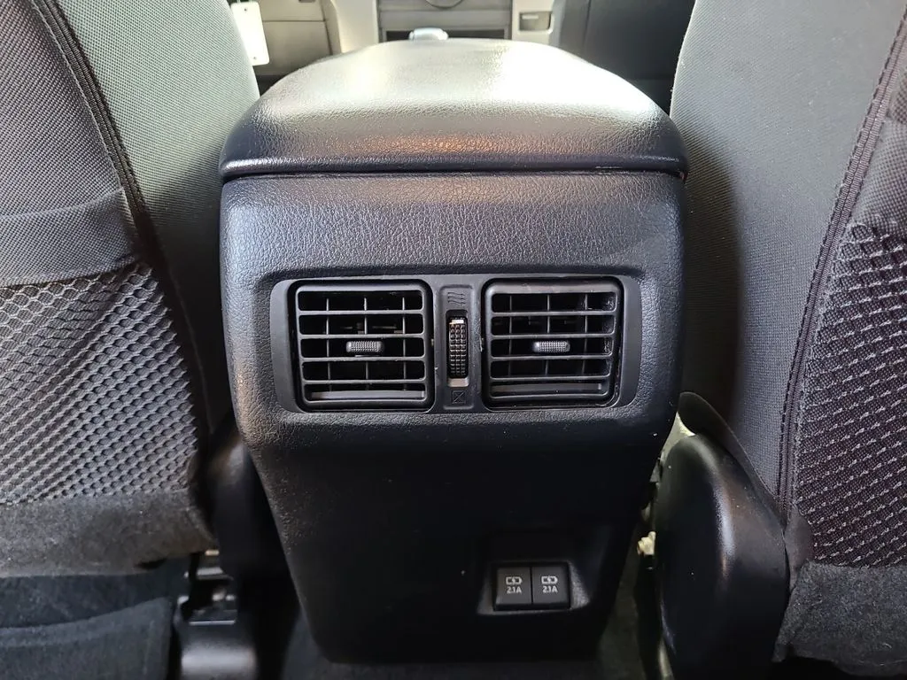 Toyota 4Runner photo 30