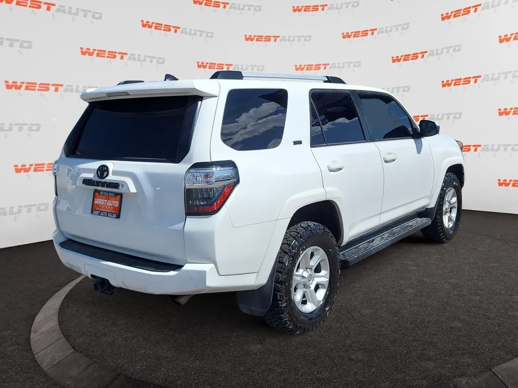Toyota 4Runner photo 5