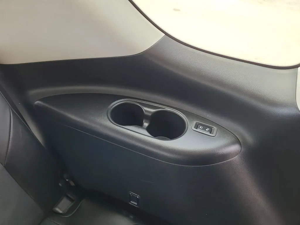 Infiniti QX80 photo 17