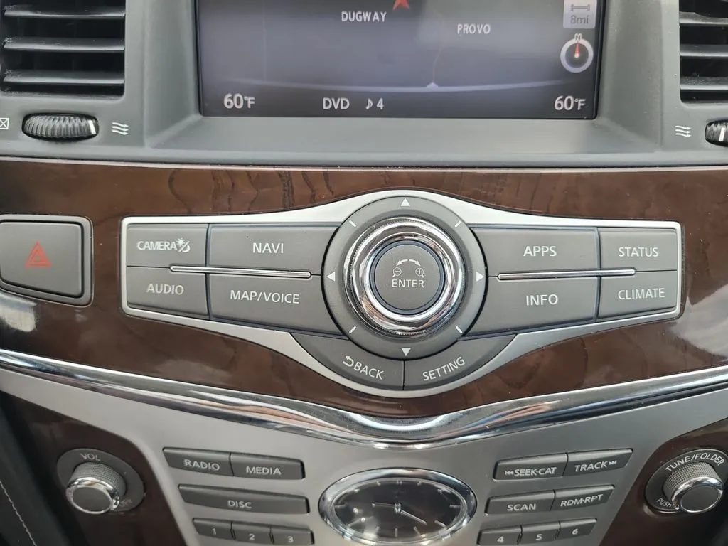 Infiniti QX80 photo 22