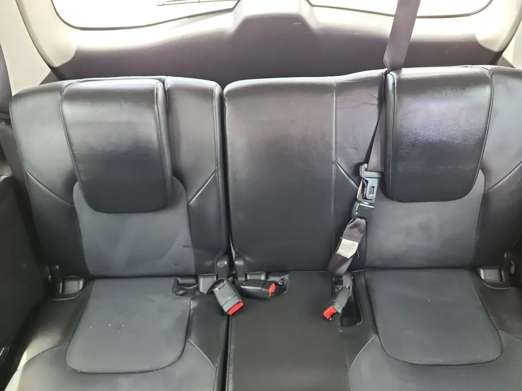 Infiniti QX80 photo 35