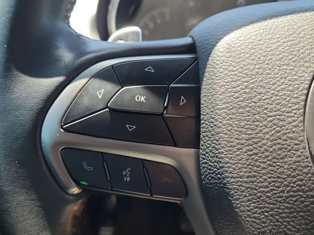 Jeep Grand Cherokee photo 27