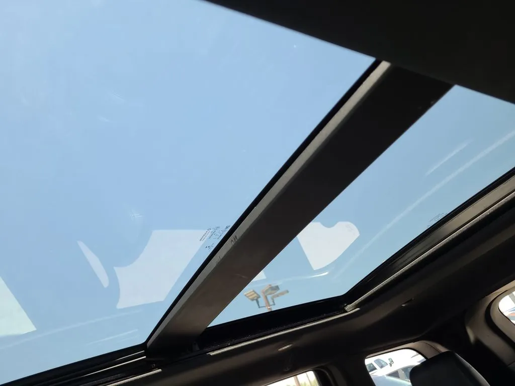 Jeep Grand Cherokee photo 25