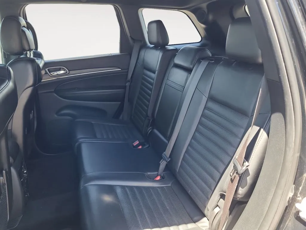Jeep Grand Cherokee photo 13