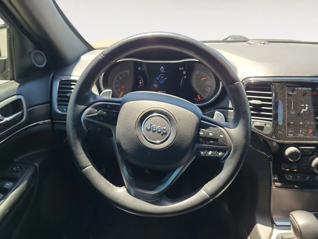Jeep Grand Cherokee photo 12