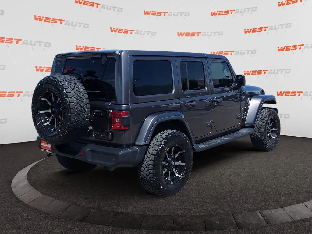 Jeep Wrangler photo 5