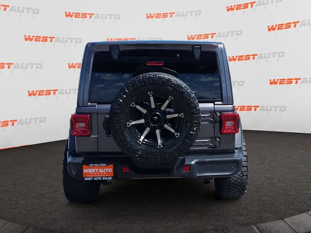 Jeep Wrangler photo 4