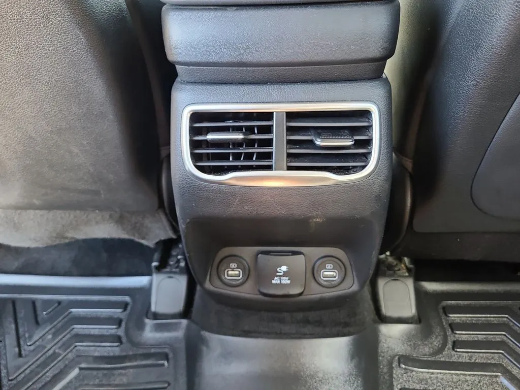 Hyundai Santa Fe photo 29