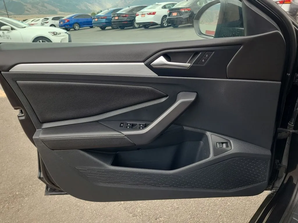 Volkswagen Jetta photo 17