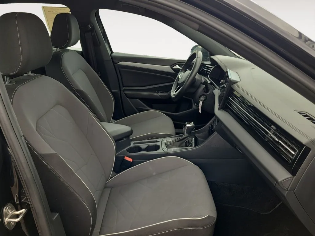 Volkswagen Jetta photo 15
