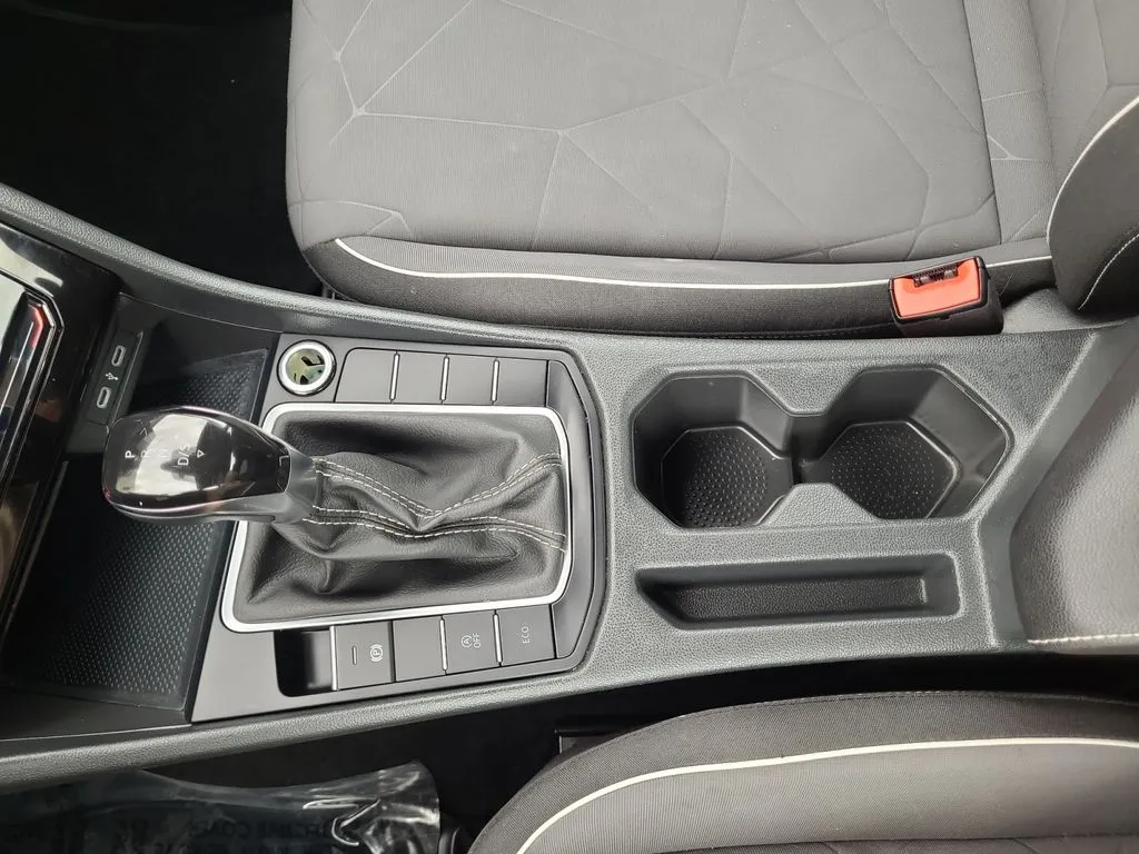 Volkswagen Jetta photo 26