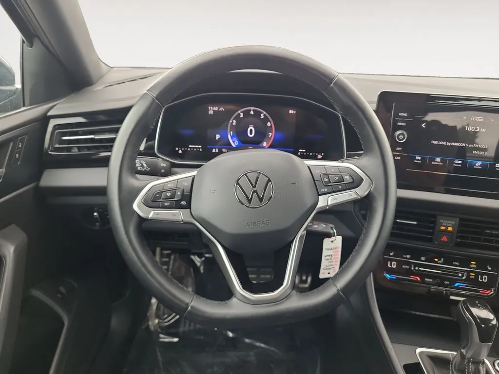 Volkswagen Jetta photo 12