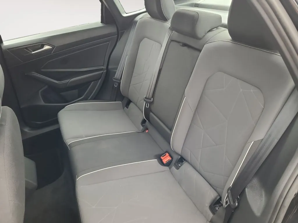Volkswagen Jetta photo 13