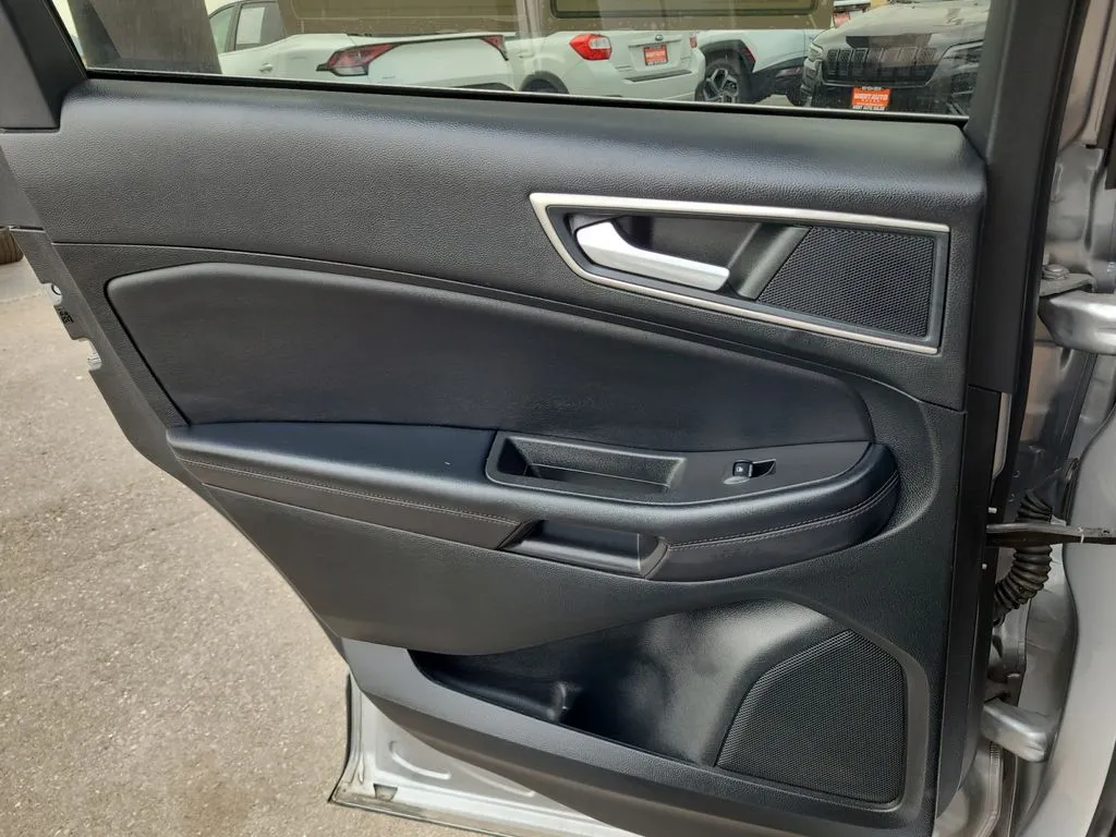 Ford Edge photo 27