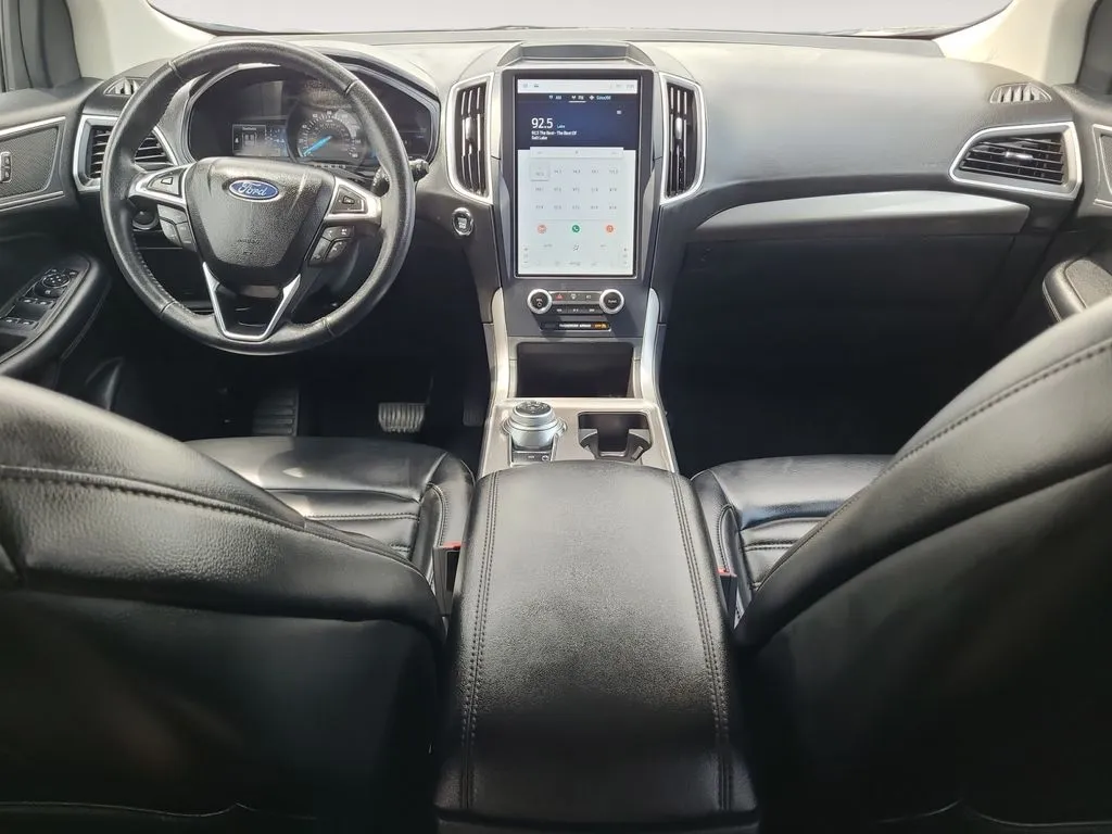 Ford Edge photo 10