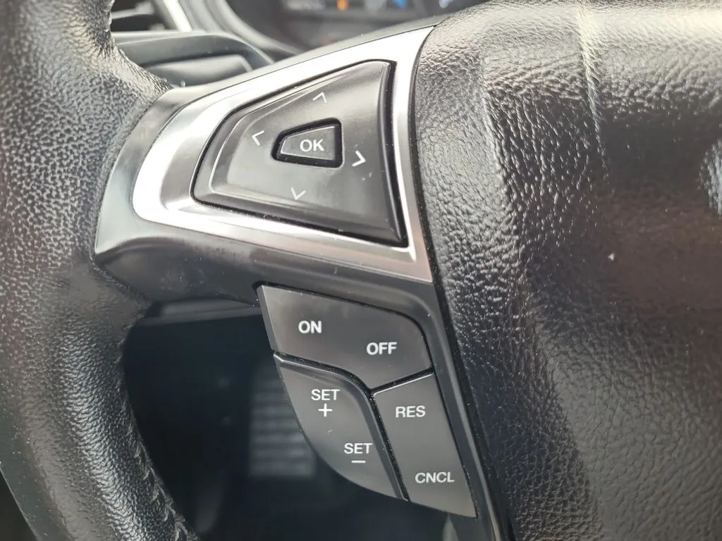 Ford Edge photo 26
