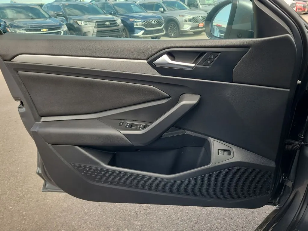 Volkswagen Jetta photo 19
