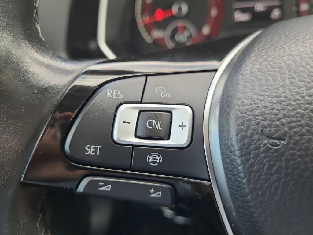 Volkswagen Jetta photo 23