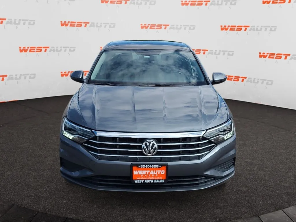 Volkswagen Jetta photo 8