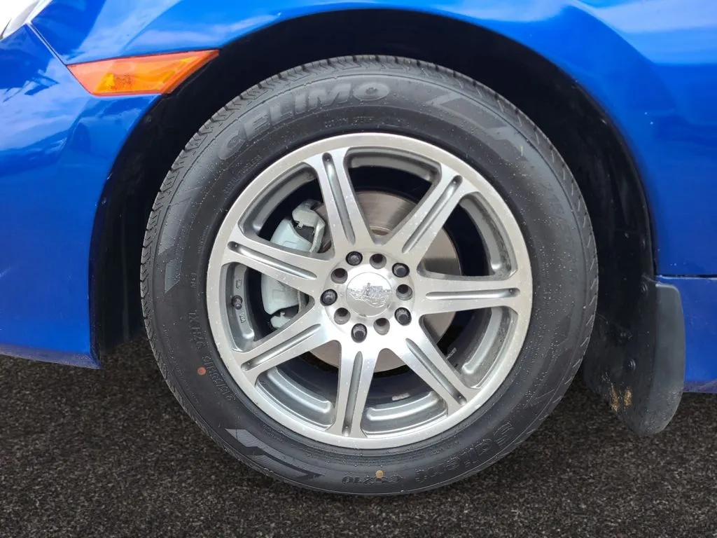 Honda Civic photo 14