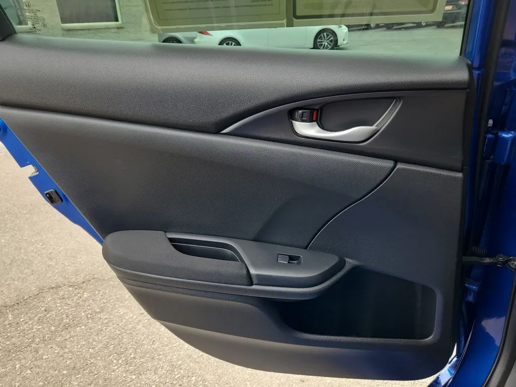 Honda Civic photo 28