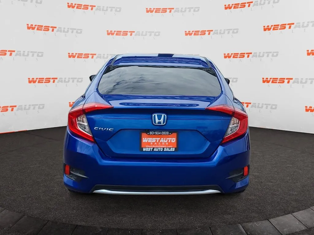 Honda Civic photo 4