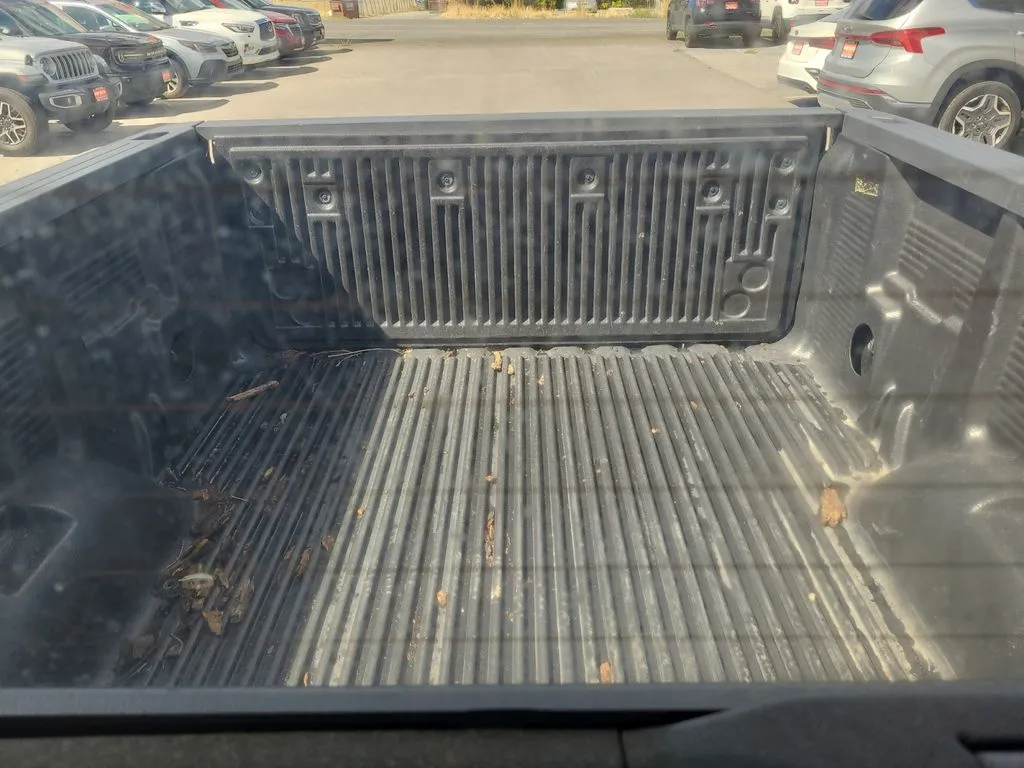GMC Canyon photo 32