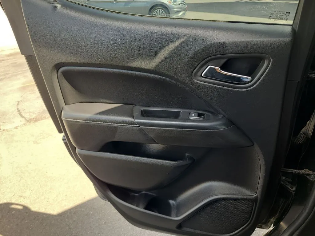 GMC Canyon photo 29