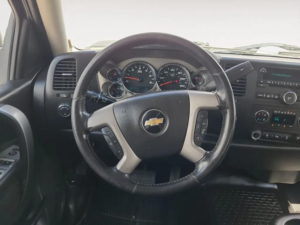 Chevrolet 3500HD photo 12