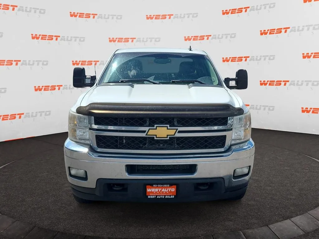 Chevrolet 3500HD photo 8