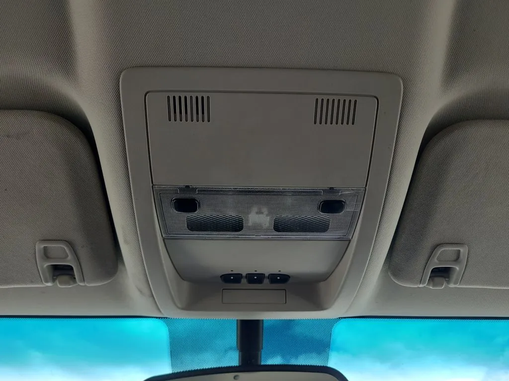 Chevrolet 3500HD photo 29