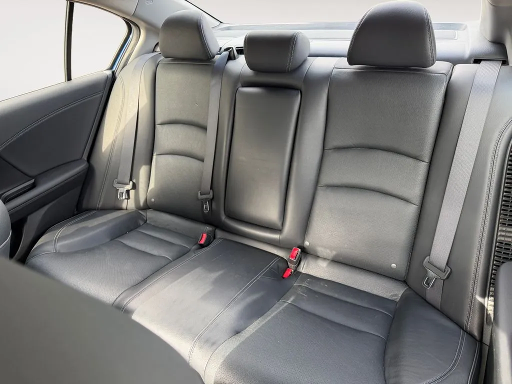 Honda Accord photo 13