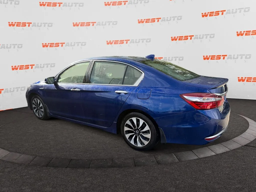 Honda Accord photo 3