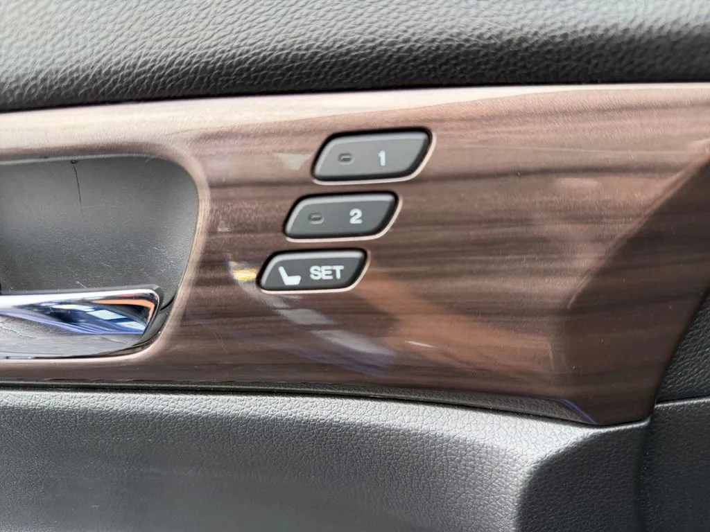 Honda Accord photo 29
