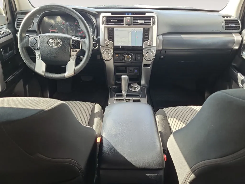 Toyota 4Runner photo 10